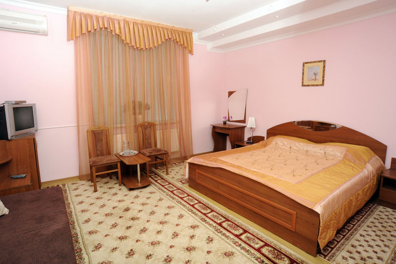 Majami Hotel 基希讷乌 外观 照片